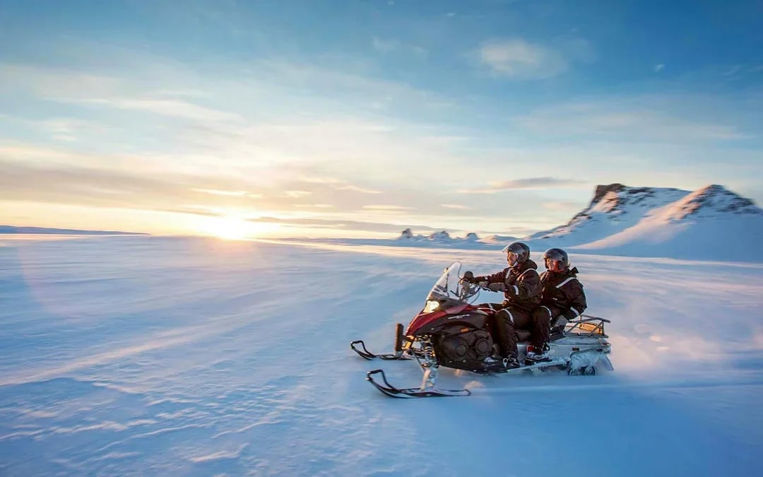 Reykjavik: Langjokull Snowmobile Tour & Secret Lagoon Visit with Transfers Image 1