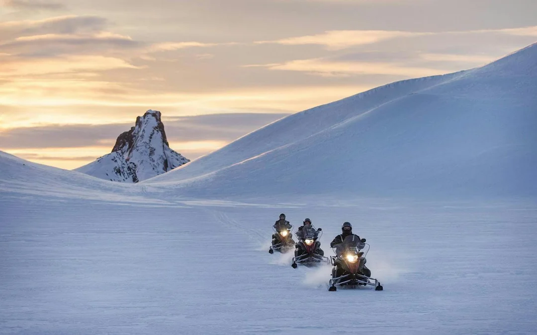 Reykjavik: Langjokull Snowmobile Tour & Secret Lagoon Visit with Transfers Image 3