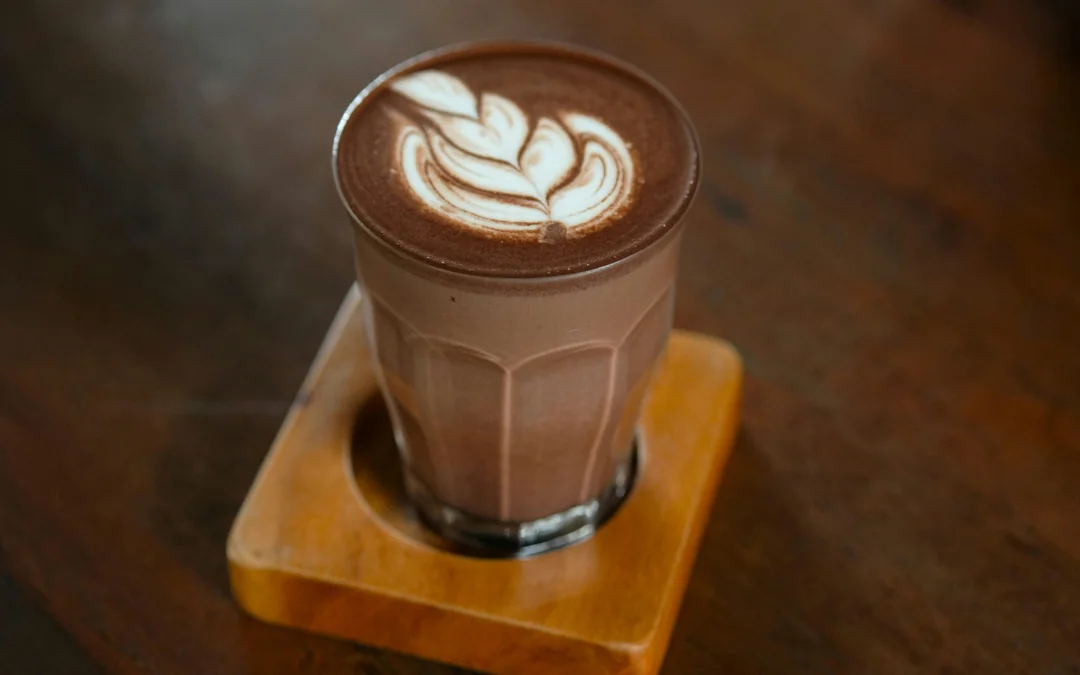 Reykjavik: Northern Lights Small Group Bus Tour with Hot Chocolate & Surprise Gift
 Image 5