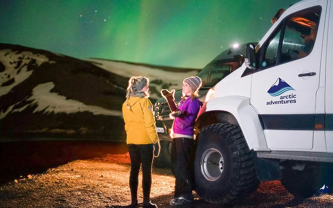 Reykjavik: Premium Northern Lights Super Jeep Tour Image 3