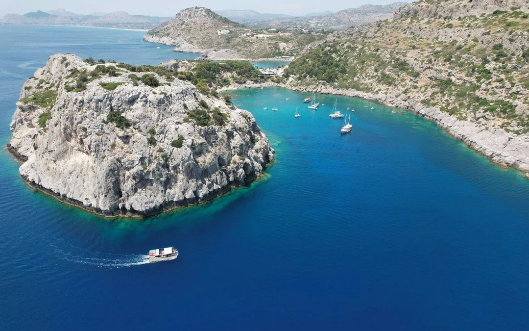 Rhodes: 3 Hour All-Inclusive Yellow Submarine Cruise to Anthony Quinn & The Caves Image 10