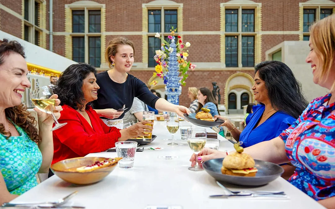 Rijksmuseum Entry Tickets with 2 Drinks Image 10
