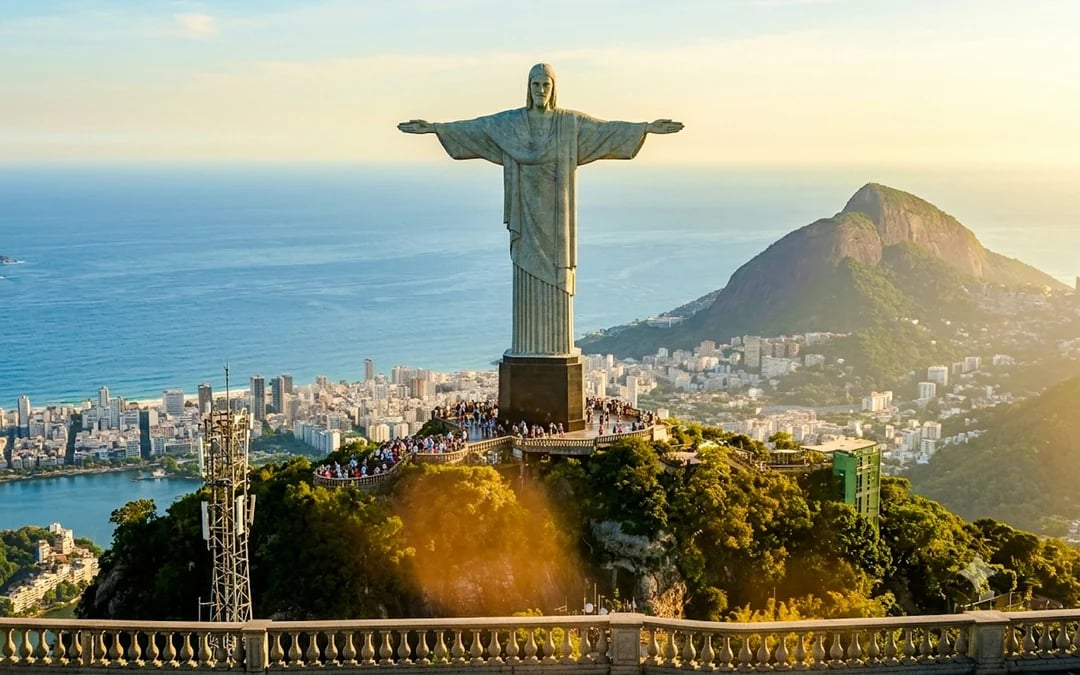Rio de Janeiro Guided City Tour with Christ the Redeemer and Sugarloaf Mountain Tickets + Lunch Image 4