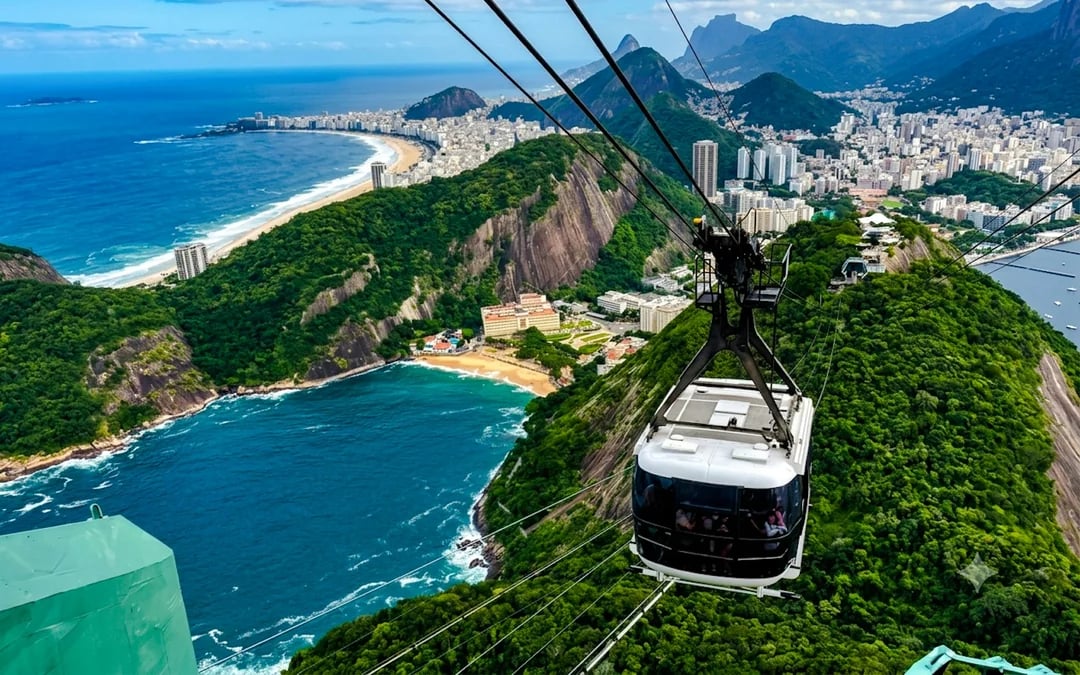Rio de Janeiro Guided City Tour with Christ the Redeemer and Sugarloaf Mountain Tickets + Lunch Image 8