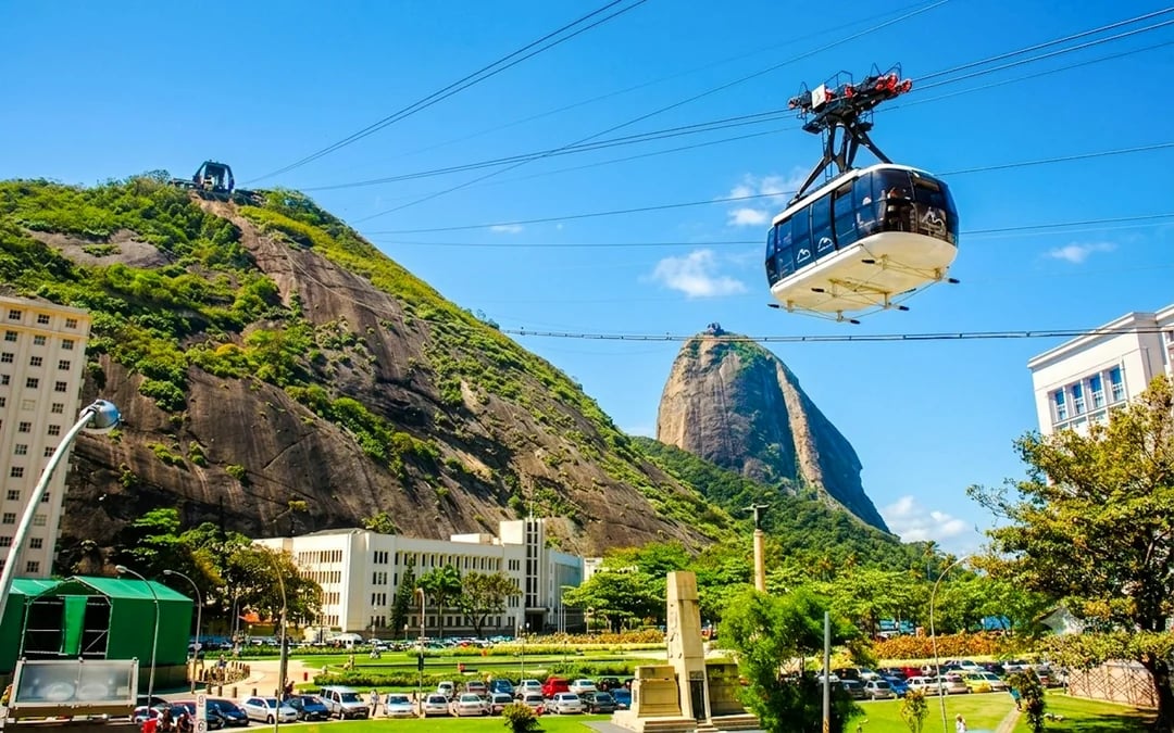 Rio de Janeiro Guided City Tour with Christ the Redeemer and Sugarloaf Mountain Tickets + Lunch Image 10