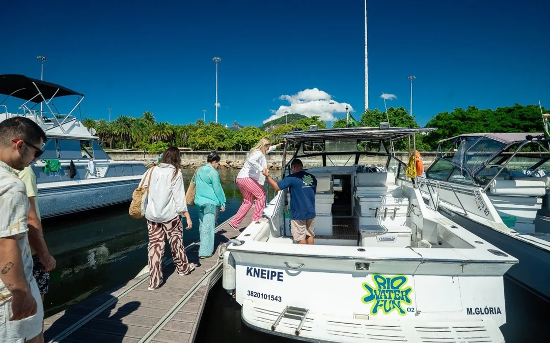 Rio de Janeiro Speedboat Tour in Guanabara Bay with Drinks & Swim Stop Image 2