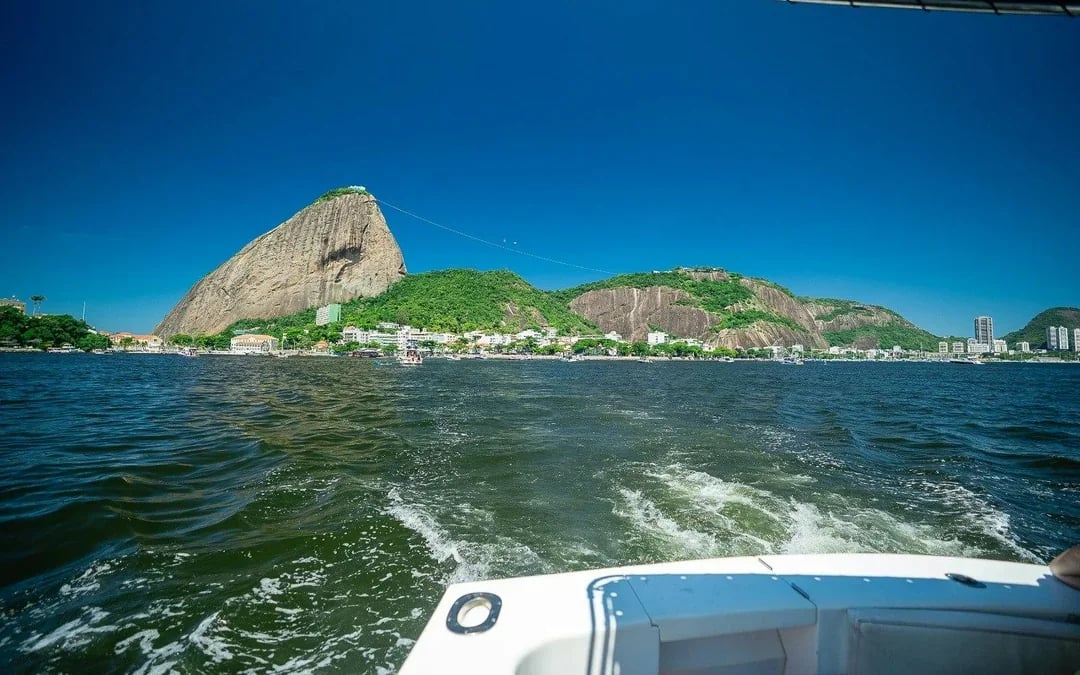 Rio de Janeiro Speedboat Tour in Guanabara Bay with Drinks & Swim Stop Image 6