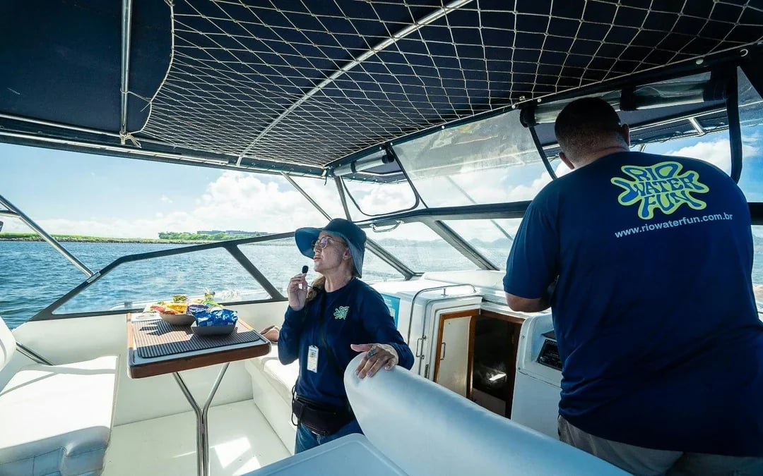 Rio de Janeiro Speedboat Tour in Guanabara Bay with Drinks & Swim Stop Image 10