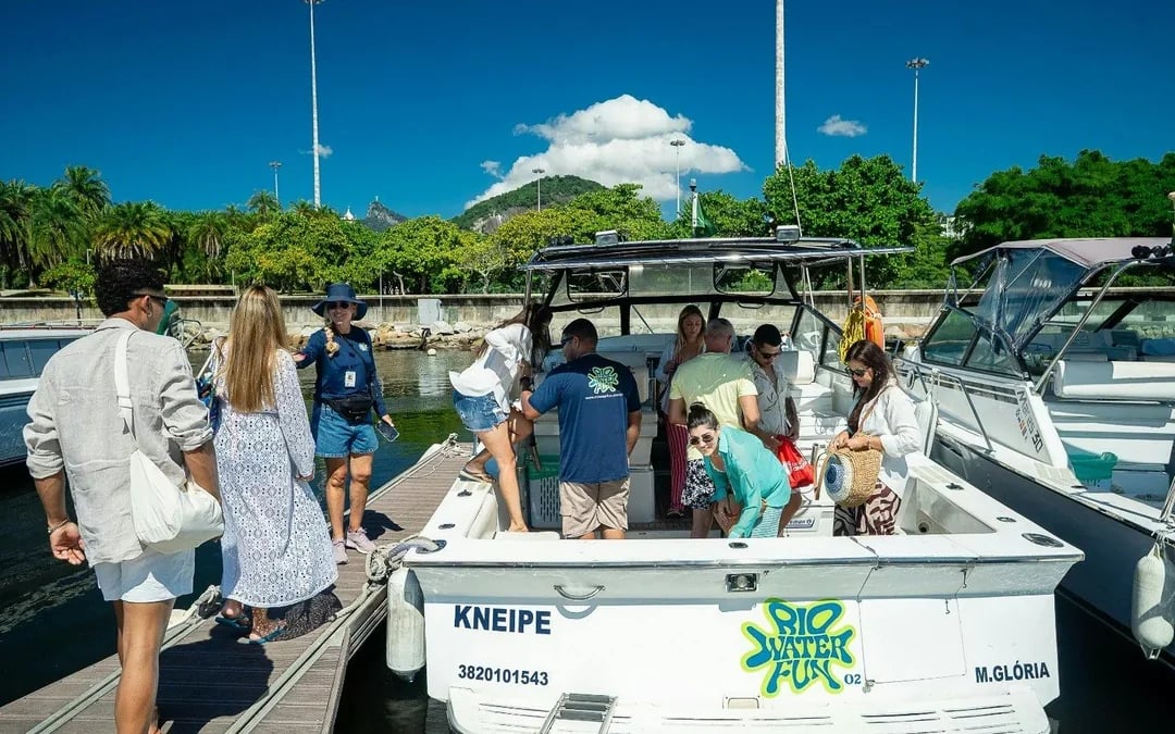 Rio de Janeiro Sunset Speedboat Tour in Guanabara Bay with Drinks & Swim Stop Image 10