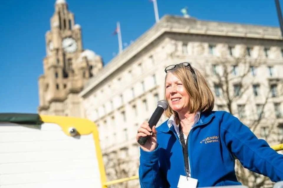 River cruise and sightseeing bus tour in Liverpool