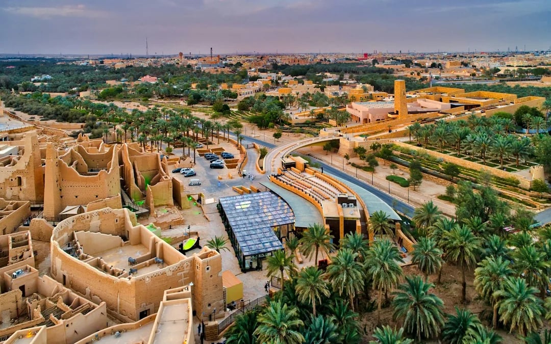 Riyadh City Landmarks Guided Tour with Transfers: Diriyah At-Turaif & VIA Riyadh Image 1