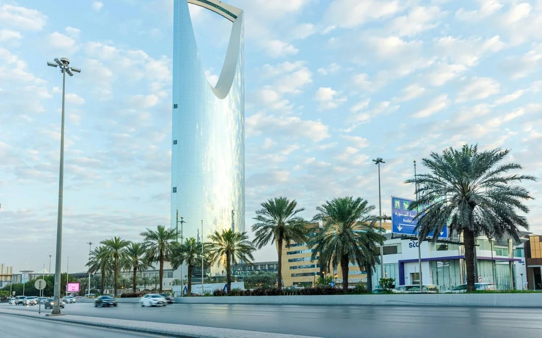 Riyadh City Tour with Guide & Transport: Al-Masmak Fortress & Kingdom Centre Sky Bridge Image 1