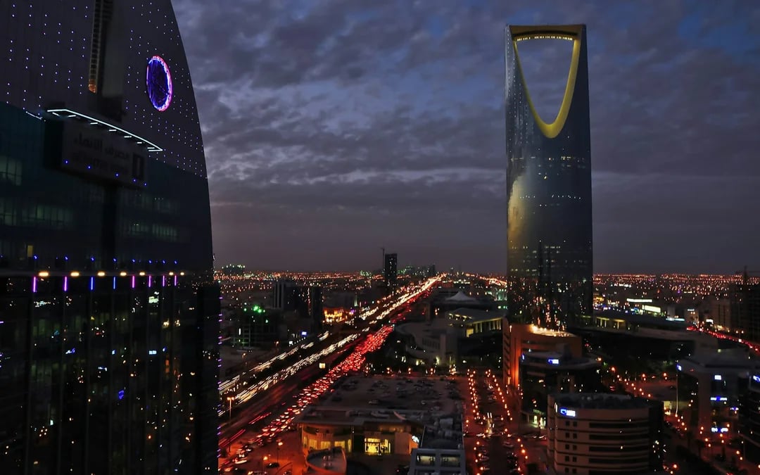 Riyadh City Tour with Guide & Transport: Al-Masmak Fortress & Kingdom Centre Sky Bridge Image 3