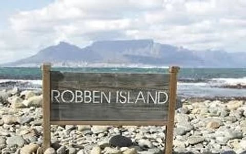 Robben Island and Table Mountain Day Trip with Pre-Booked Tickets, Guided Robben Island Tour, and Hotel Transfers Image 5