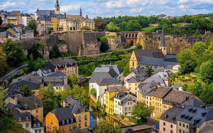 Romantic Luxembourg: Self-Guided City Exploration Game Image 3