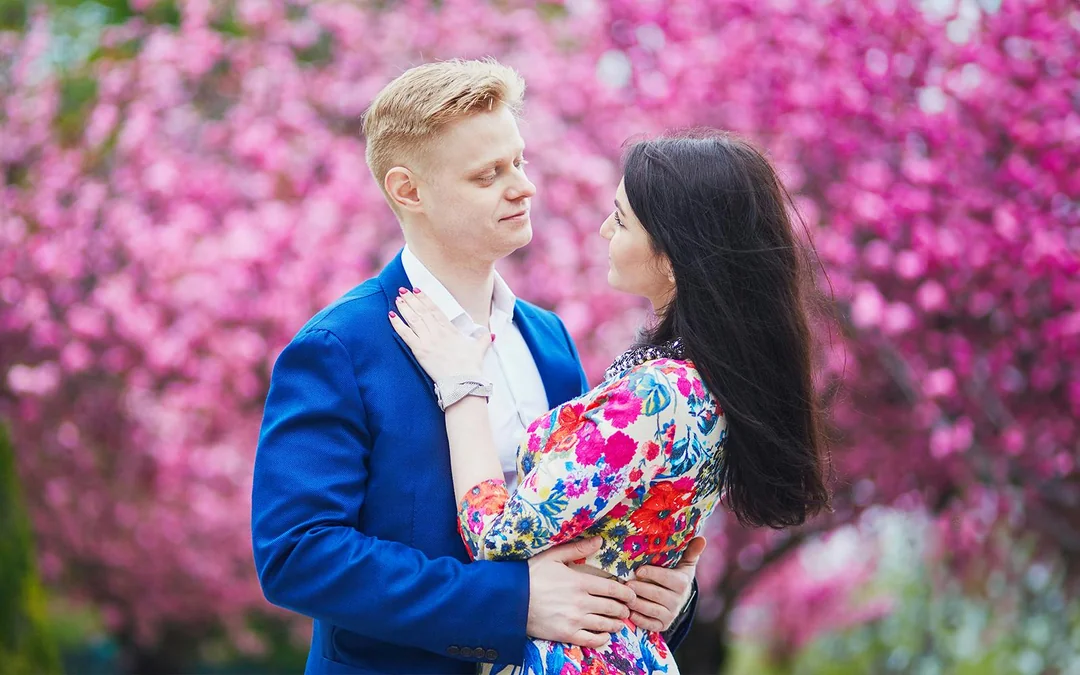 Romantic Photoshoot for Couples in Paris Image 3