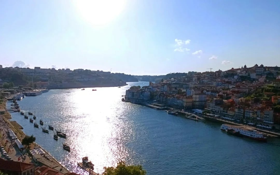 Romantic Porto Self-Guided City Exploration Game Image 7