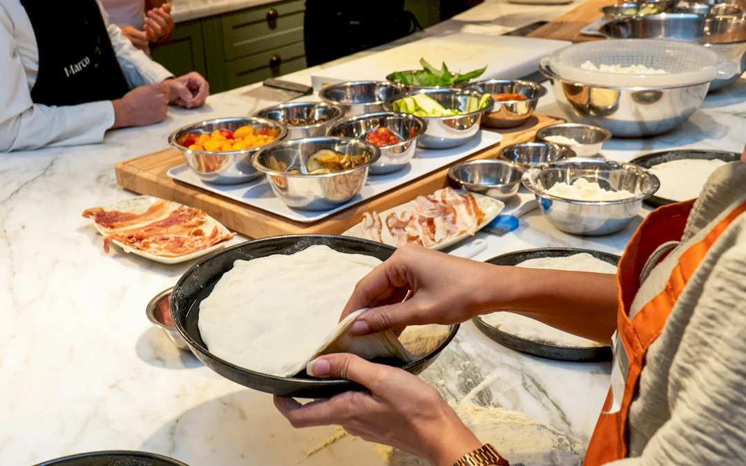 Rome Cooking Class: Pizza & Gelato with Unlimited Drinks Image 2