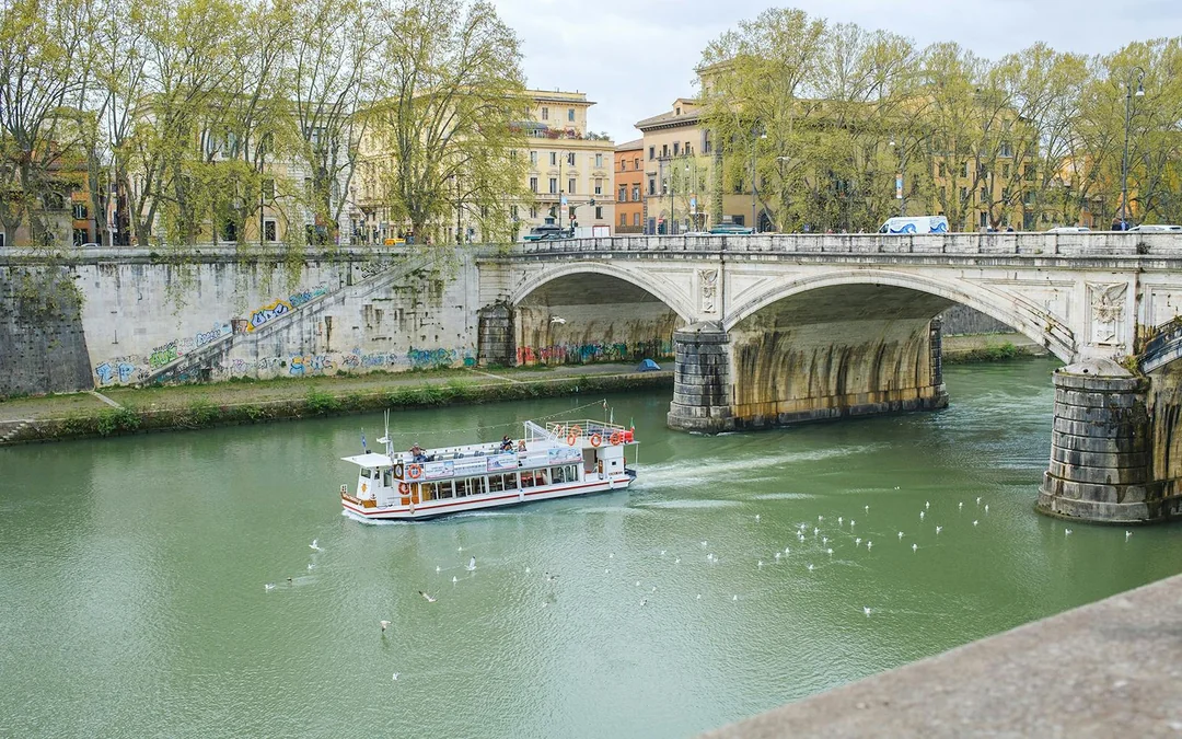 Rome Hop-On Hop-Off Boat Tour Image 1