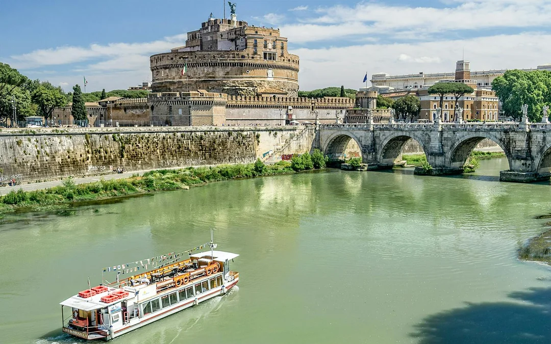 Rome Hop-On Hop-Off Boat Tour Image 4