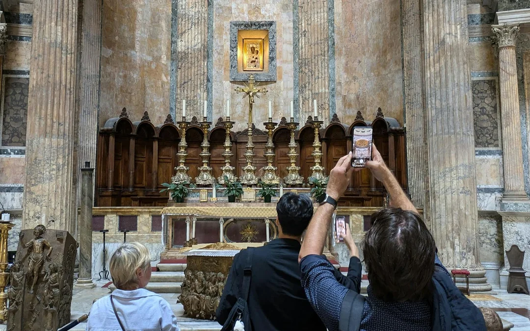 Rome Pantheon Fast-Track Guided Tour Image 4