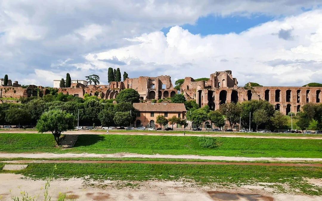 Rome Private Highlights & Gelato Golf Cart Tour Image 7