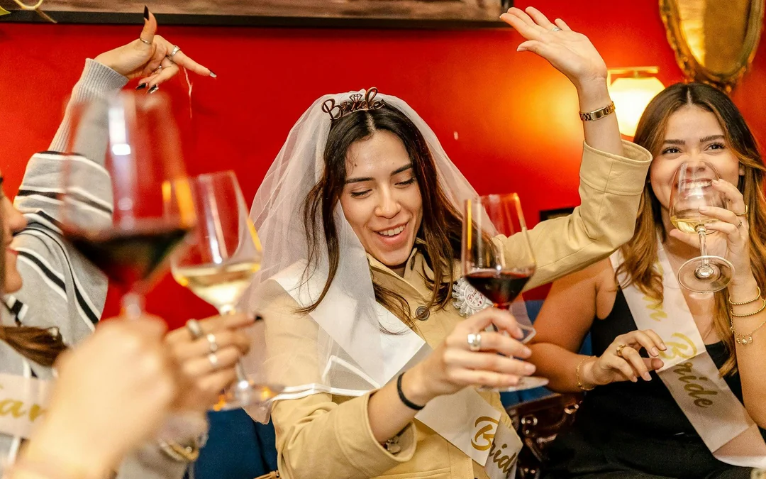 Rome Pub Crawl: Interactive Night Tour with Games & Karaoke Image 5