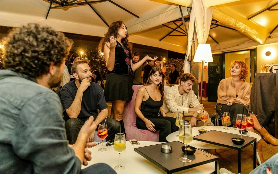 Rome Pub Crawl: Interactive Night Tour with Games & Karaoke Image 7