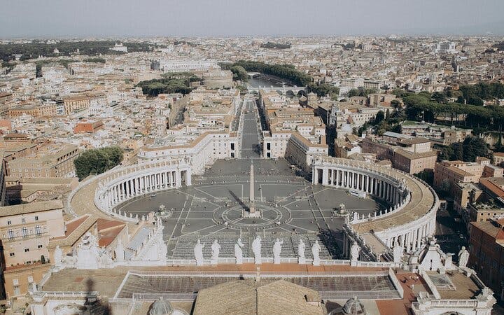 Rome Walking Tour of St. Peter’s Square, Castel Sant’Angelo, Pantheon Image 4