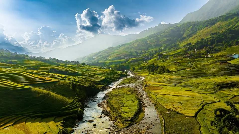 Rong May Glass Bridge in Sapa Admission Ticket | Vietnam