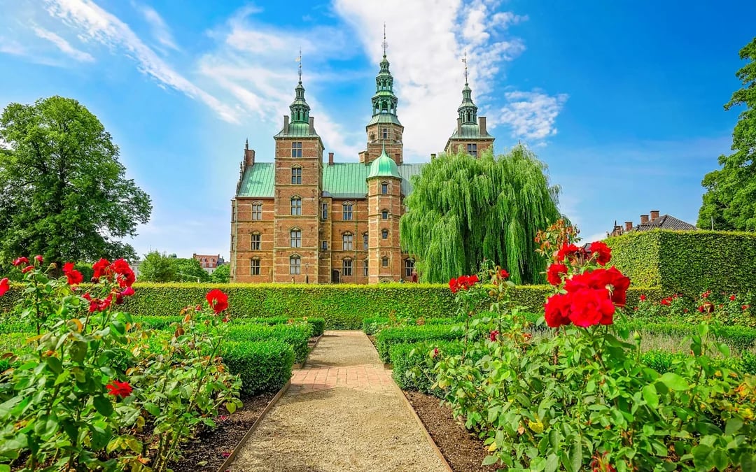 Rosenborg Castle Skip-the-Line Private Guided Tour Image 6
