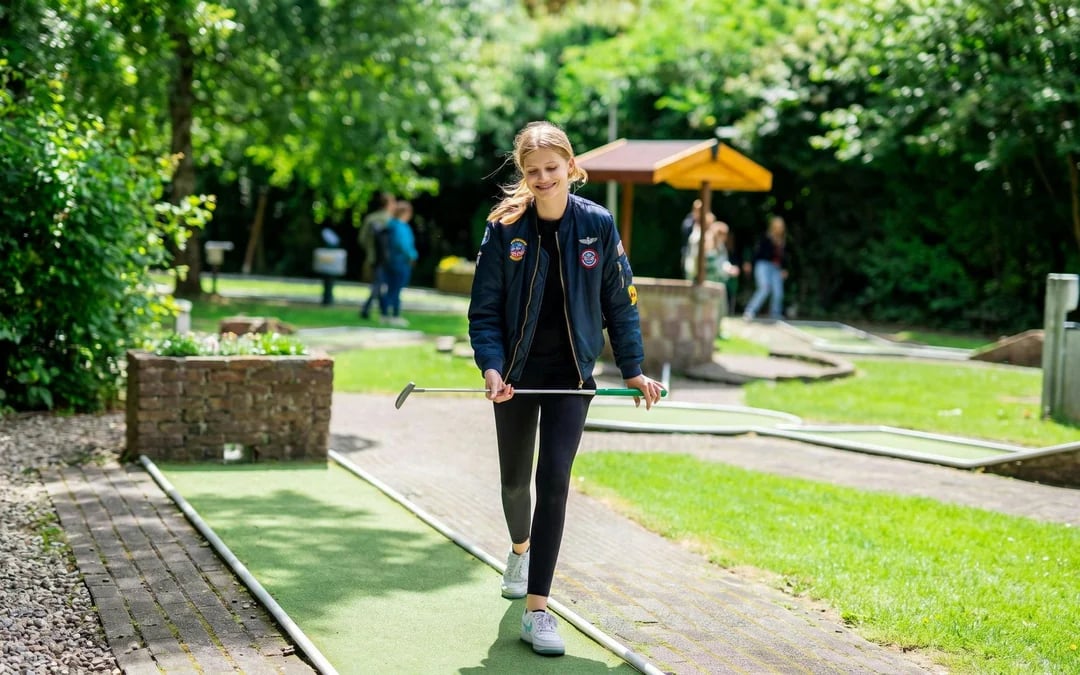 Rotterdam 18-Hole Mini-Golf Tickets Image 3