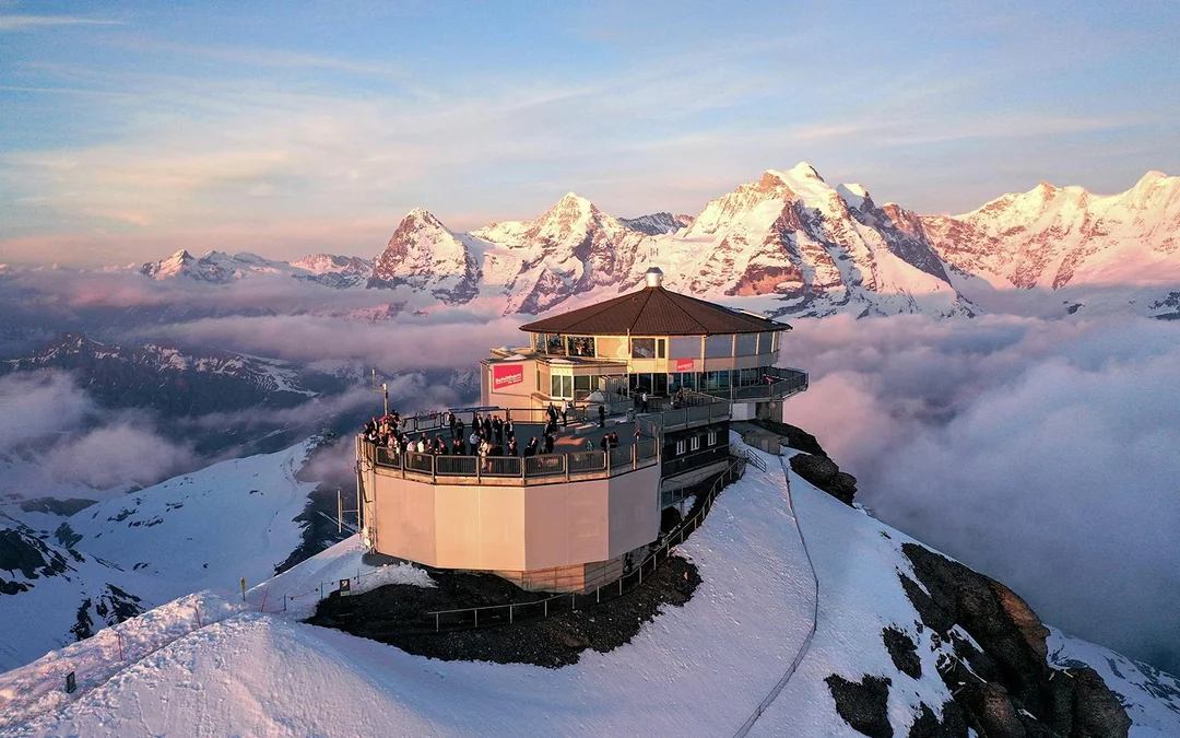 Round-Trip Cable Car Tickets to Schilthorn from Mürren or Stechelberg Image 3