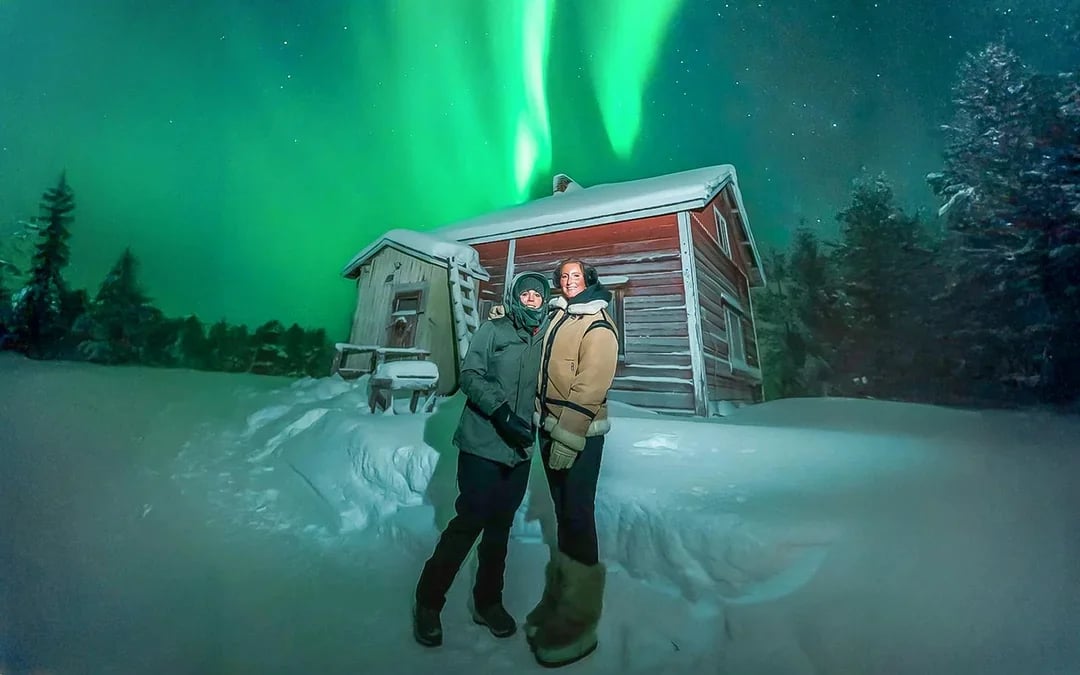Rovaniemi: Big Group Northern Lights Tour with Guaranteed Sightings (8–48 Guests) Image 4