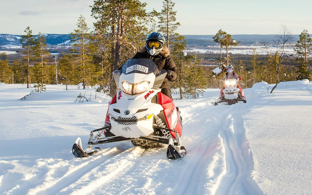 Rovaniemi: Guided Snowmobile Safari Image 2