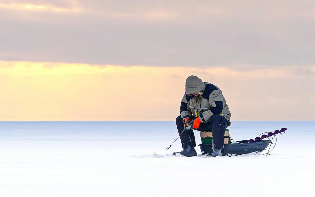 Rovaniemi: Snowmobile and Ice Fishing Experience Image 2