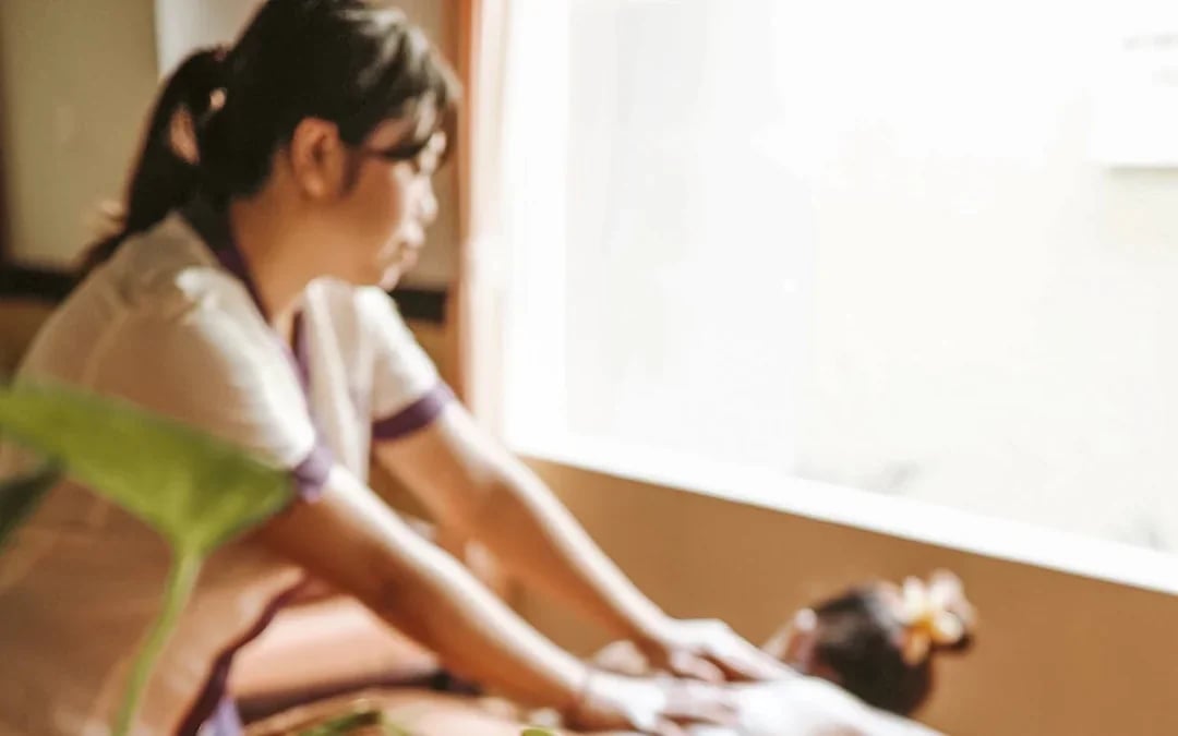 Royal Orchid Spa 90 Minutes Relaxing Massage Image 2