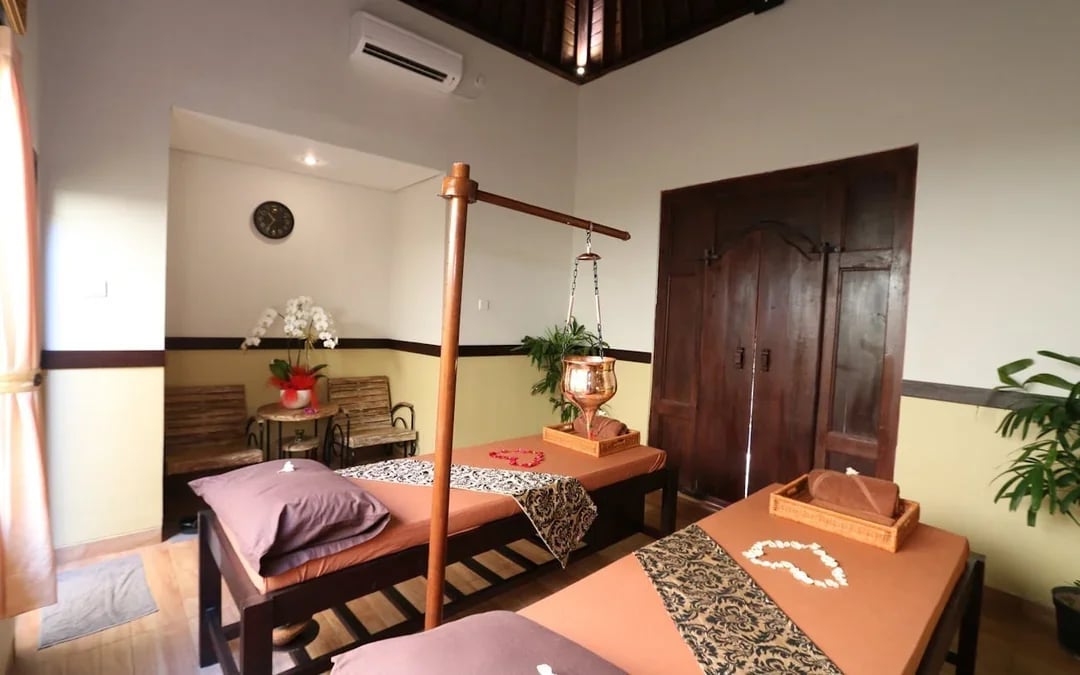 Royal Orchid Spa 90 Minutes Relaxing Massage Image 3