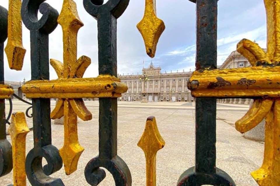 Royal Palace of Madrid Entrance Ticket and In-App Audio Tour
