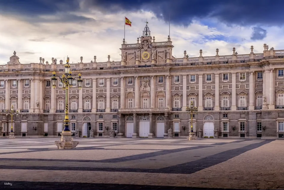 Royal Palace of Madrid: Fast Track Entry | Madrid