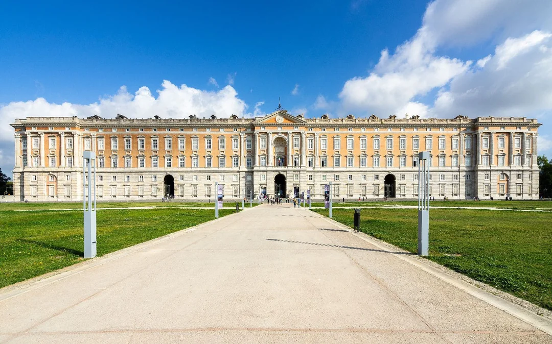Royal Palace of Caserta Small-Group Guided Tour Image 1
