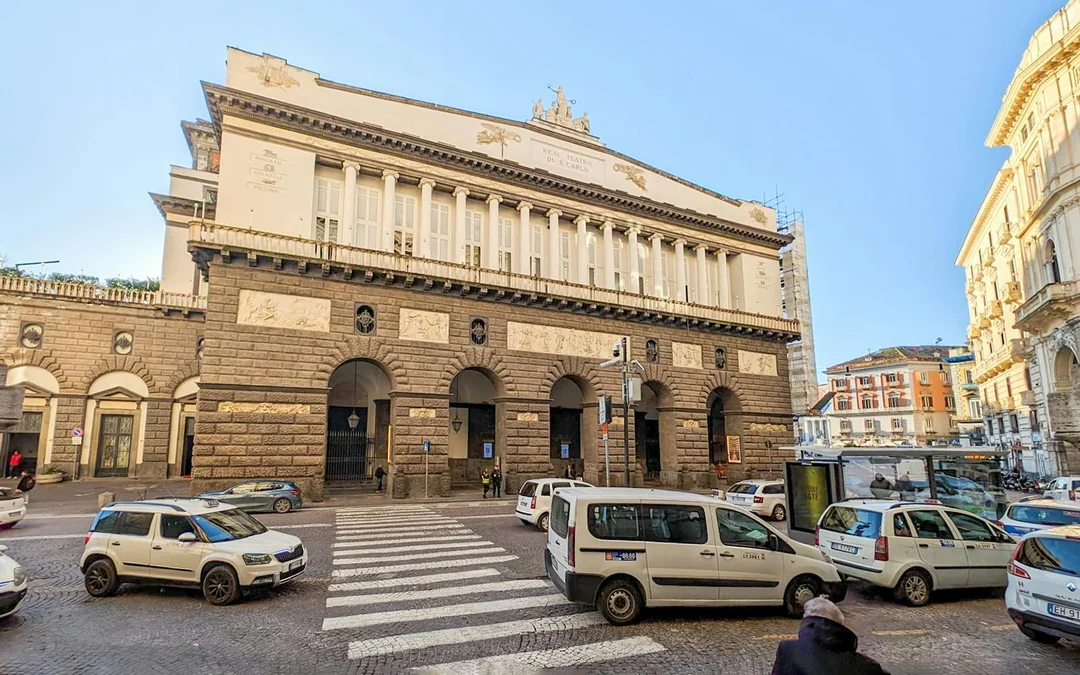 Royal Palace of Naples and Naples Downtown Small Group Guided Tour with Art Historian Image 5