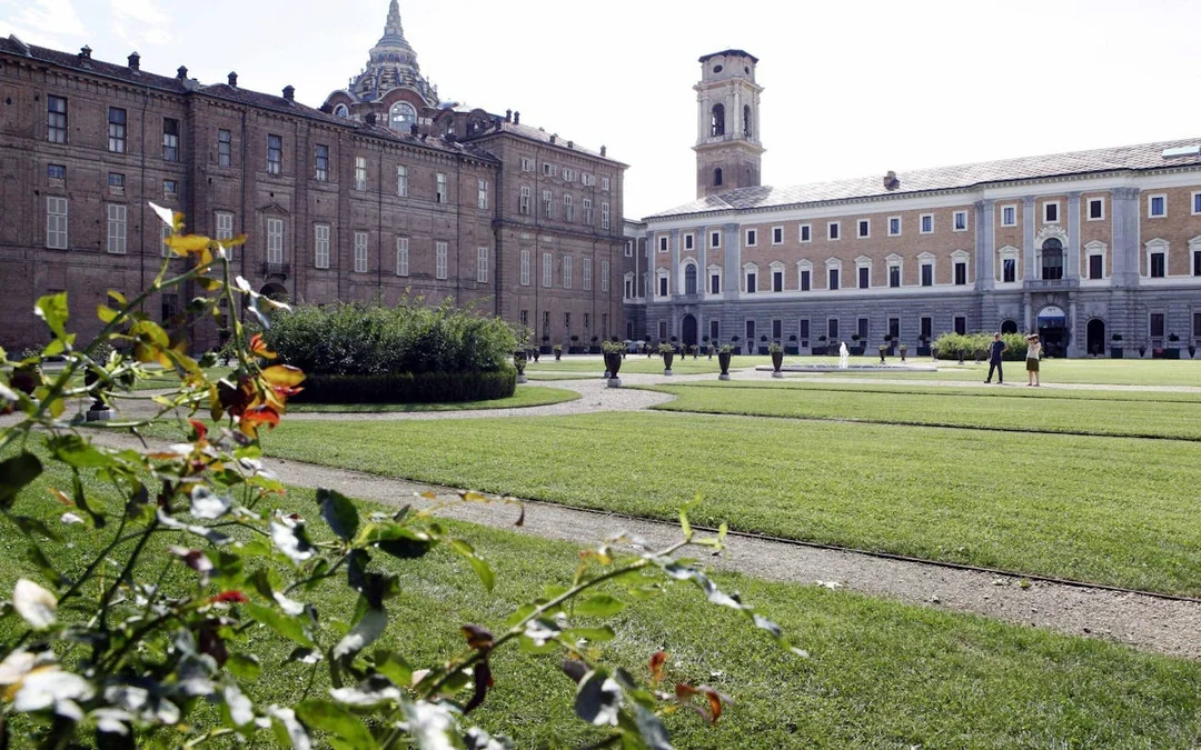 Royal Palace of Turin Skip-the-Line Entry Ticket with Audio Guide Image 3