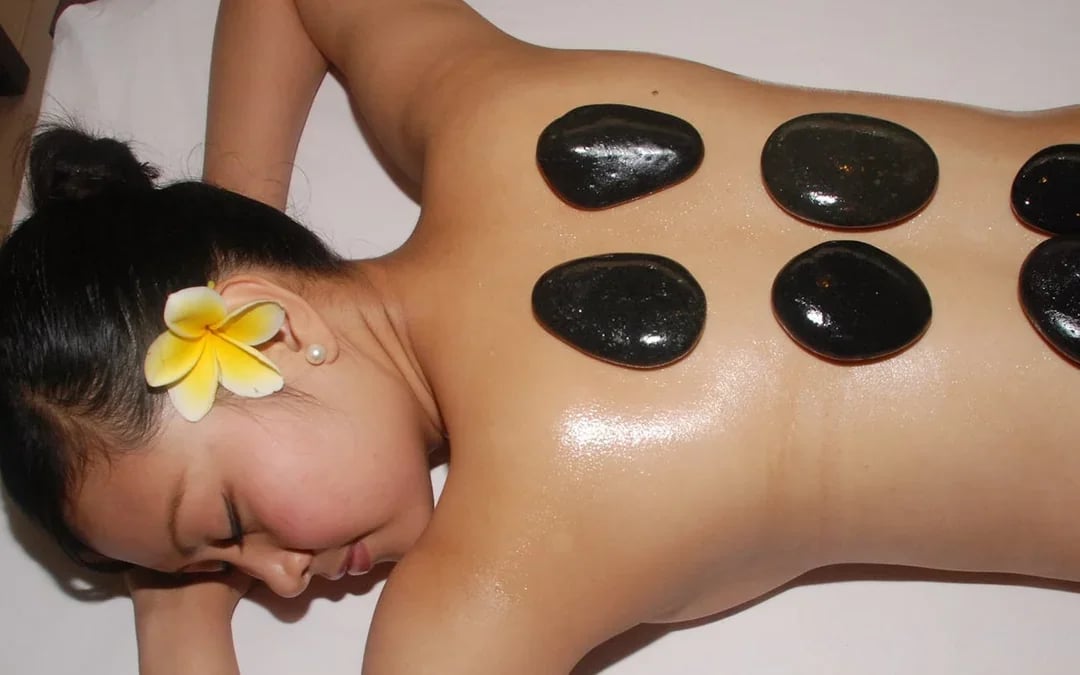 Royal Spa 2 Hours Warm Stone Massage at Nusa dua Image 6