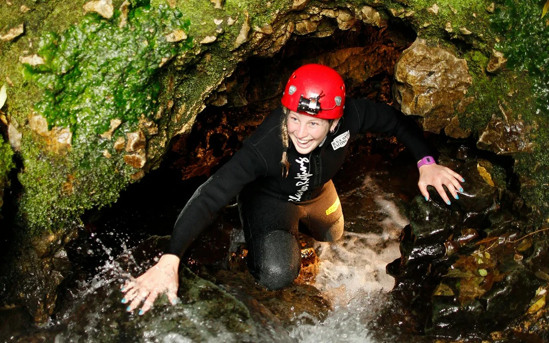Ruakuri Cave Black Water Rafting & Abseiling Guided Experience Image 12