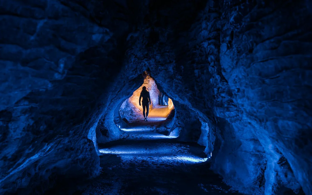 Ruakuri Cave Guided Tour Image 1