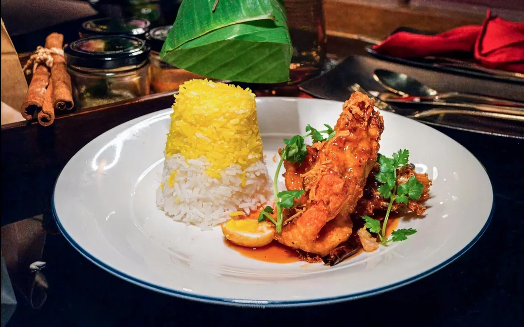 Saffron Dinner Cruise by Banyan Tree (5 Star Luxury Hotel) with Unlimited Soft Drinks Image 9