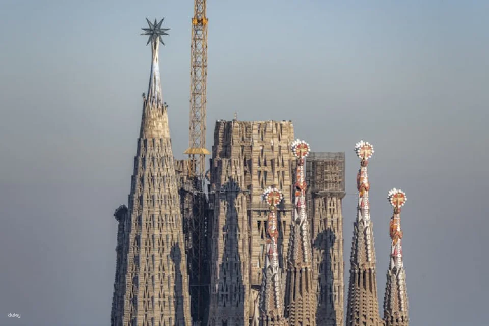Sagrada Familia entrance tickets with audioguide