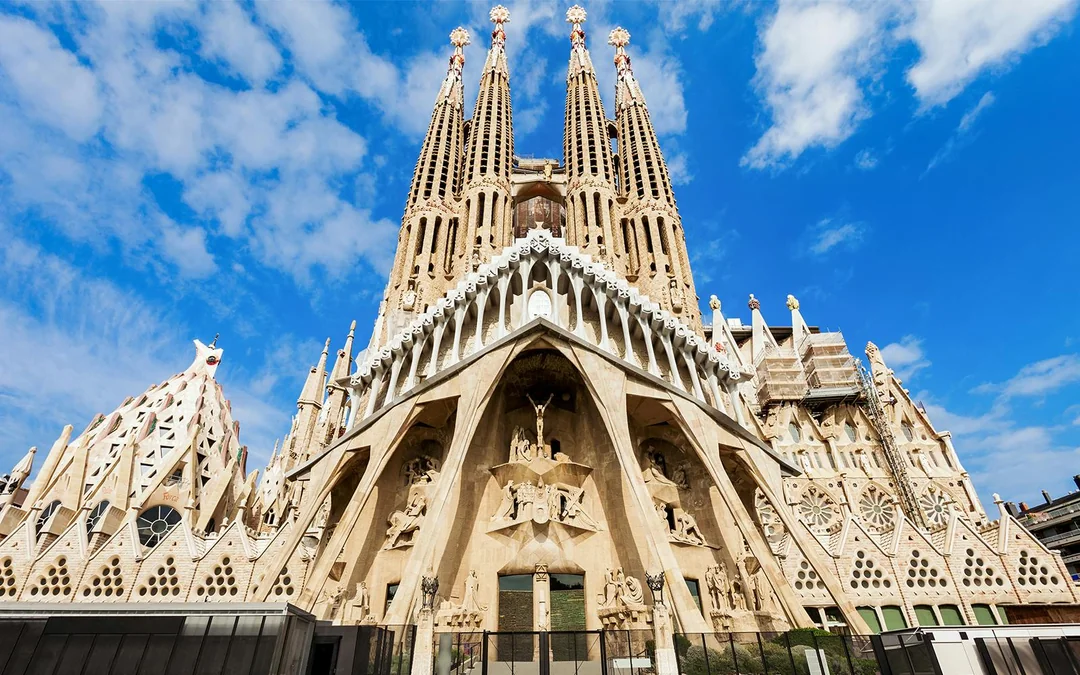 Sagrada Familia Fast-Track Tickets Image 1