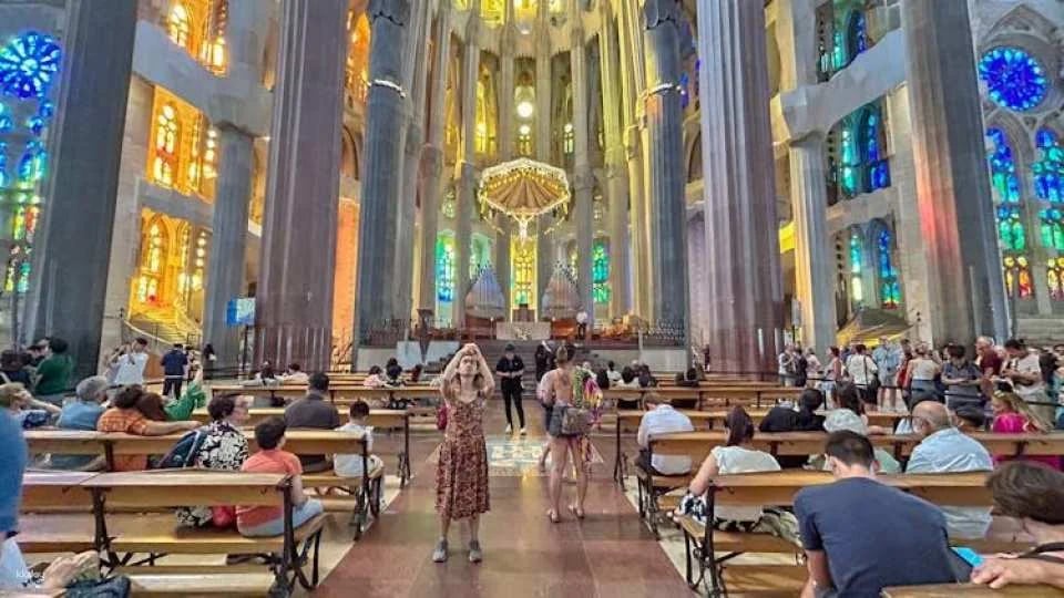 Sagrada Familia Guided Tour with Tower Access